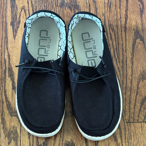 Hey Dude Other - Hey Dude Wendy Youth Black Linen Slip On, size Y3